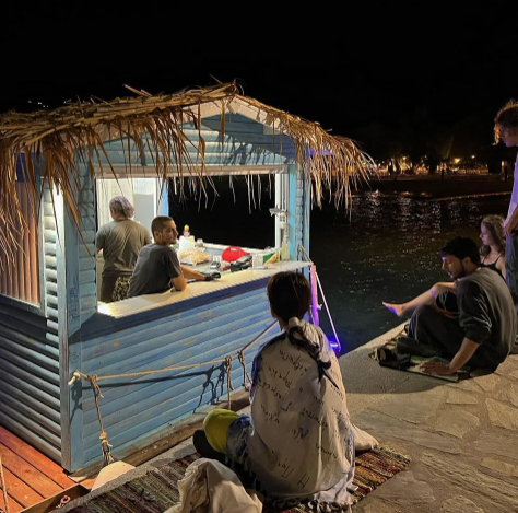 float 1