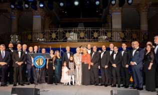 Το Ελληνοαμερικανικό Εμπορικό Επιμελητήριο τίμησε τον εφοπλιστή Δρ Γιάννη Κούστα στο 73ο Ετήσιο Gala «Person of the Year»